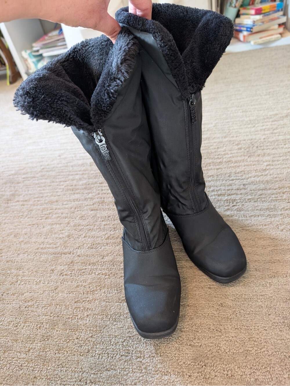 Totes All Weather Waterproof Black Winter Boots Size 7 Wide Fur Lined Side Zip